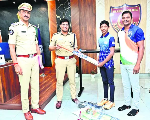 అండర్‌–14 క్రికెట్‌ జట్టుకు దీపక్‌ ఎంపిక 