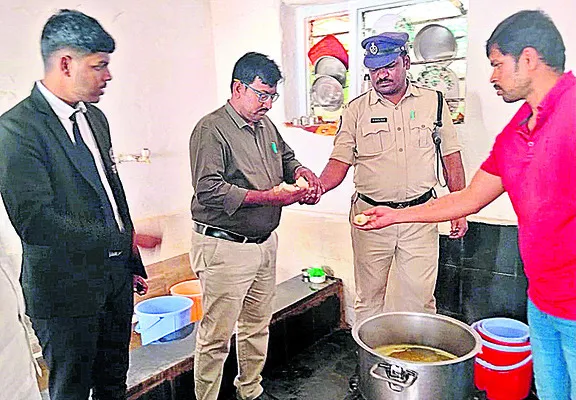 అర్హులందరికీ ఉచిత న్యాయ సేవలు 