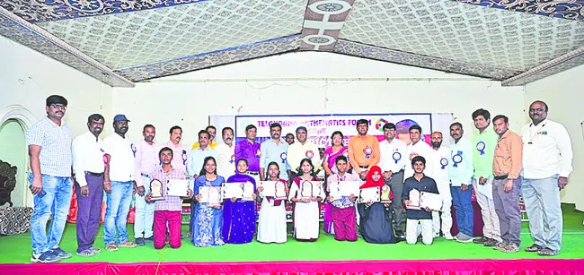 గణితంపై ఆసక్తి పెంచుకోవాలి 