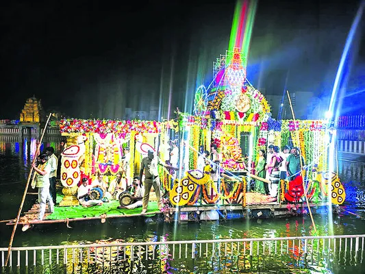 లాహిరి.. లాహిరి.. లాహిరిలో 