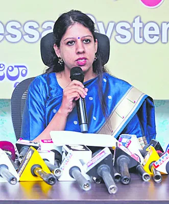 కేంద్ర పథకాల అమలులో జిల్లాకు ప్రథమ స్థానం 