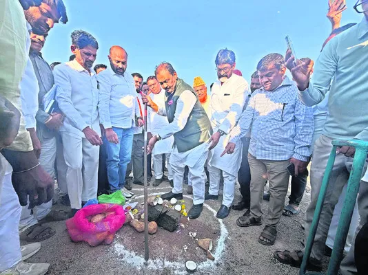 ప్రతి ఇంటికీ స్వచ్ఛమైన తాగునీరు 