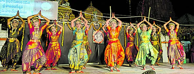 నృత్యోత్సవం.. నయనానందకరం 