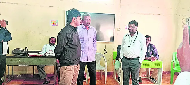 విద్యార్థుల మరణాలు ప్రభుత్వానికి పట్టవా? 