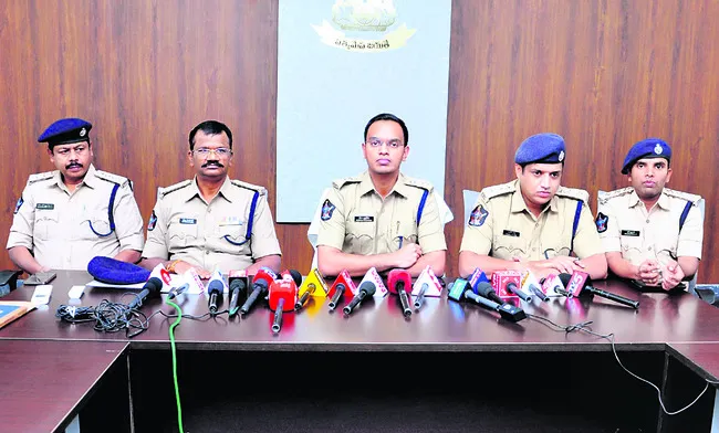 అన్నమయ్య జిల్లాలో ‘స్మార్ట్‌’ పోలీసింగ్‌ 