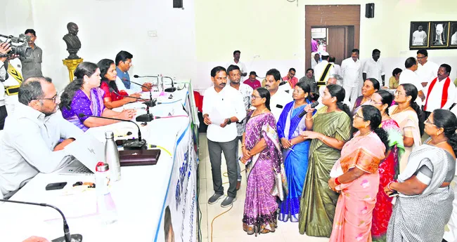 ప్రొటోకాల్‌పై గరంగరం