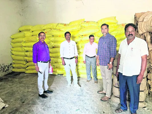 14,388 మెట్రిక్‌ టన్నుల యూరియా
