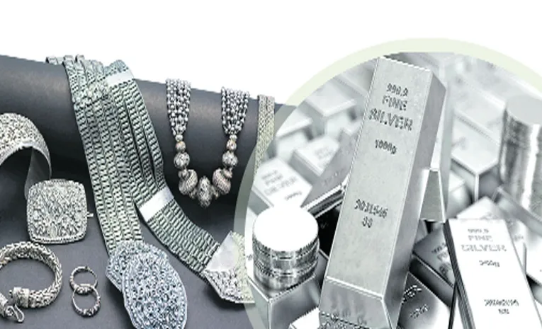 Silver jewelry robbery in Nandyal District