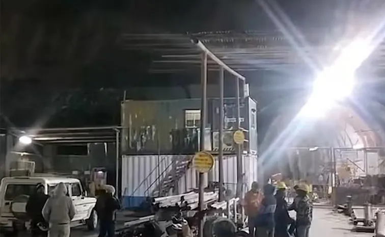 Uttarakhand: సొరంగంలో ఢీకొన్న రైళ్లు.. 60 మందికి తీవ్ర గాయాలు