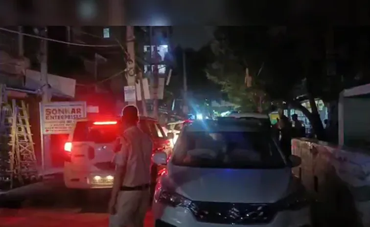 Woman assaulted In Moving Van In Faridabad For 2 Hours Thrown Out On Road1