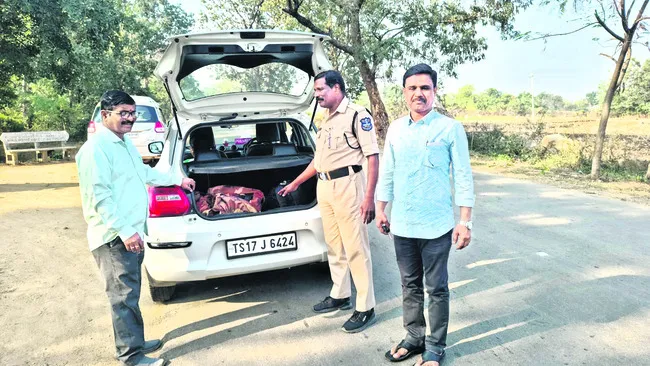 అభ్యర్థుల కార్యకలాపాలపై డేగకన్ను 