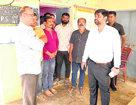 నామినేషన్ల పరిశీలన పకడ్బందీగా చేపట్టాలి