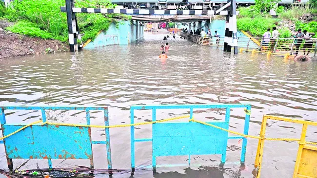 వదలని వాన 