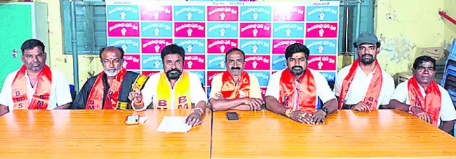 ‘కార్మిక చట్టాలను స్వాగతిస్తున్నాం’ 