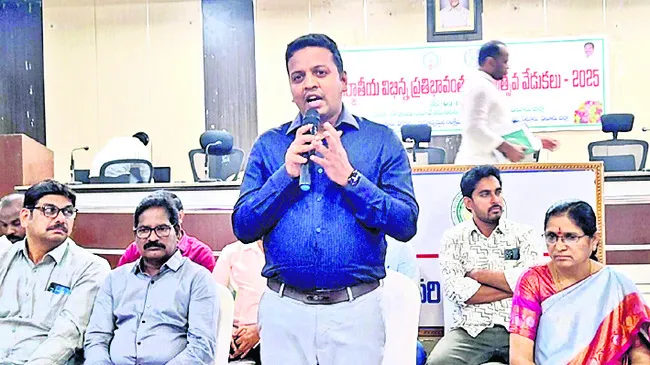 దివ్యాంగుల్లో ఆత్మస్థైర్యం నింపుదాం