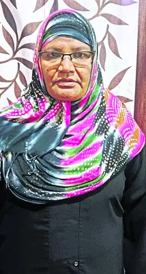 వెంటనే మిషన్లు ఇవ్వాలి 