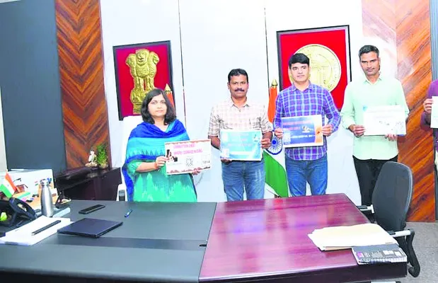 అవినీతి రహిత సమాజాన్ని నిర్మిద్దాం 