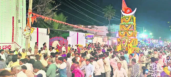 కనులపండువగా  ప్రభోత్సవం 
