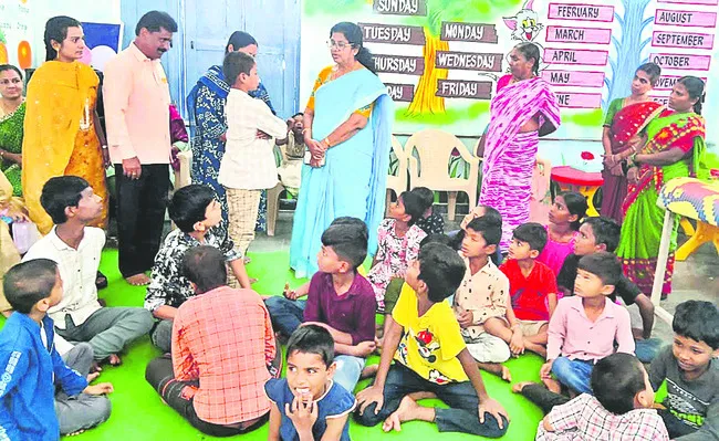 భవిత కేంద్రాలతో భరోసా