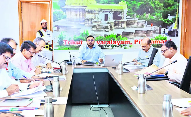 ప్రలోభాలకు గురిచేయవద్దు