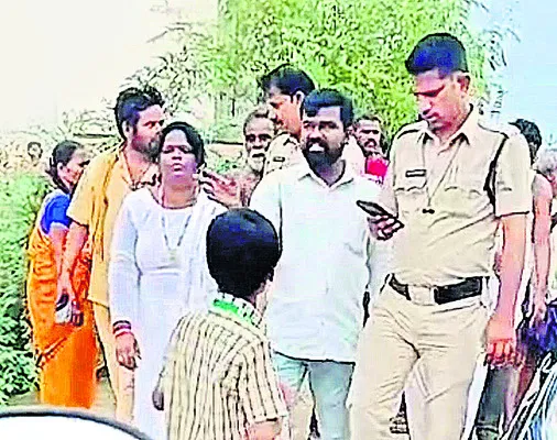 తాడిపత్రిలో కలకలం 