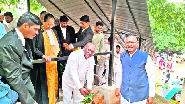 మొక్కల పెంపకాన్ని బాధ్యతగా భావించండి