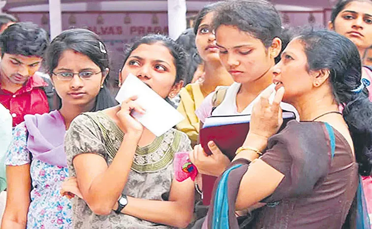 నవంబర్‌లో హైరింగ్‌ జోరు 