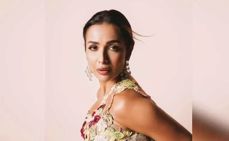 మొదట ప్రేమించిన వ్యక్తిని పెళ్లాడొద్దు.. అమ్మ సలహా!