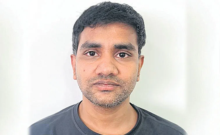 I Bomma Ravi says he will open a restaurant