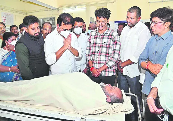 కేటీఆర్‌ పర్యటనలో అపశ్రుతి.. 