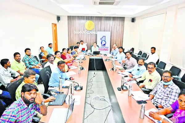 పోస్టల్‌ బ్యాలెట్లపై అవగాహన ఉండాలి