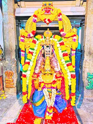 ప్రసన్న వెంకటేశ్వర స్వామికి గరుడసేవ 