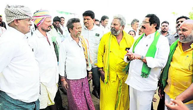 ప్రచారార్భాటం మీ కోసమే! 