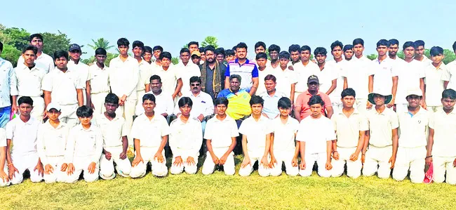 ముగిసిన ఆరు జిల్లాల క్రికెట్‌ జట్ల ఎంపికలు
