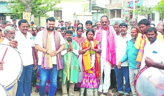 సిత్రమైన పొత్తులు