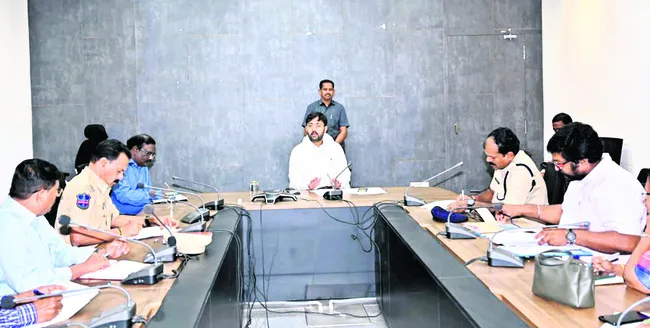 డ్రగ్స్‌ రహిత జిల్లాగా మార్చాలి