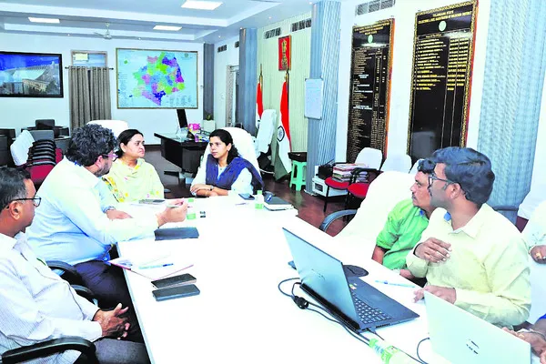 ఏకగ్రీవ పల్లెల్లోనూ ఎన్నికల కోడ్‌