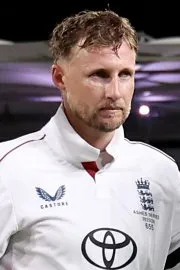 Root Remains 138 Not Out, England 1st Innings ends at 334