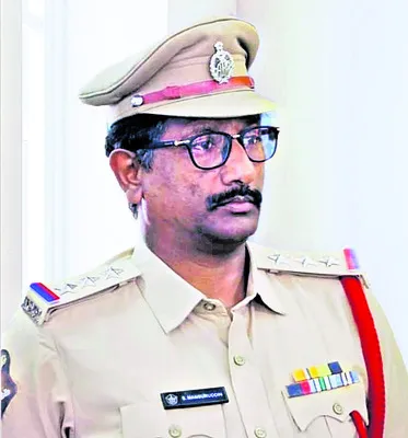 పదకొండు నెలల్లో 8 వేల కేసులు...  
