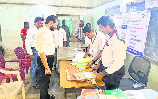 పరిశీలించి.. సూచనలు చేసి
