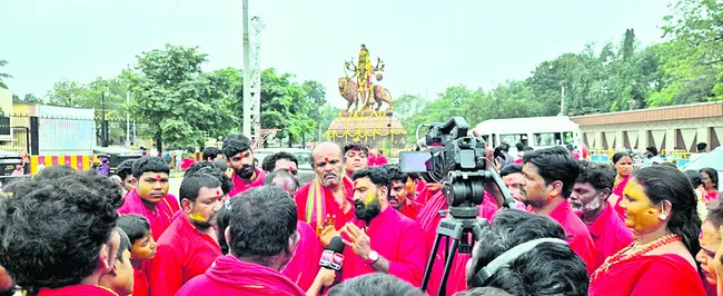 భవానీ విగ్రహం ఊరేగింపు 