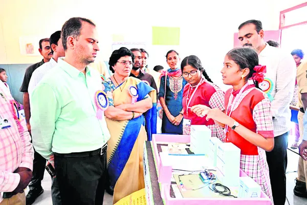 కలల సాకారానికి కృషి అవసరం