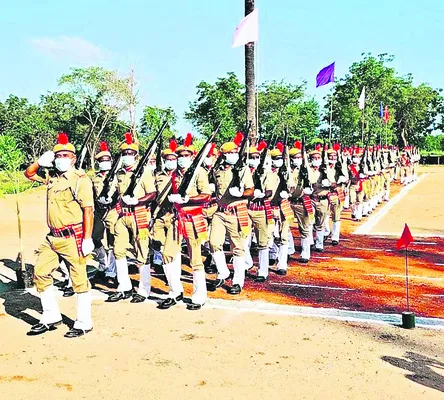 ● పోలీసు శాఖలో కీలకంగా  హోంగార్డు ఆఫీసర్లు ● నేడు హోంగా