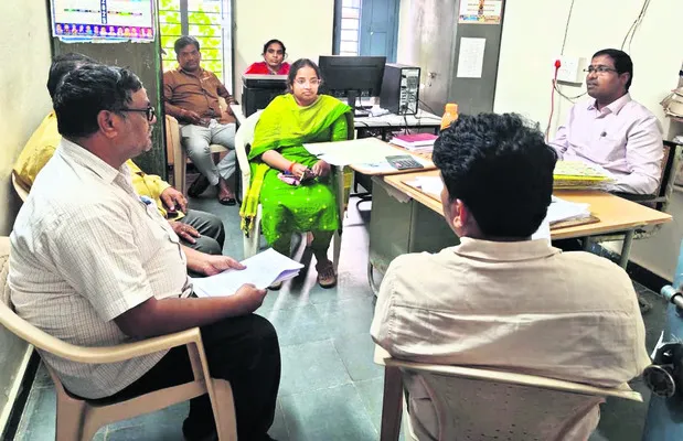 వ్యయ వివరాల  నమోదు తప్పనిసరి 