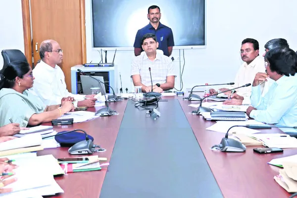 ‘ఎన్నికలను పారదర్శకంగా నిర్వహించాలి’