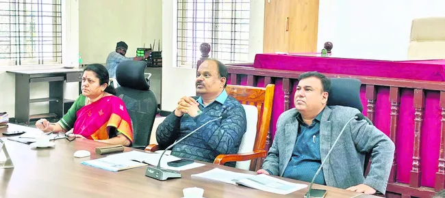 పల్స్‌ పోలియో అభియాన్‌ను విజయవంతం చేయండి