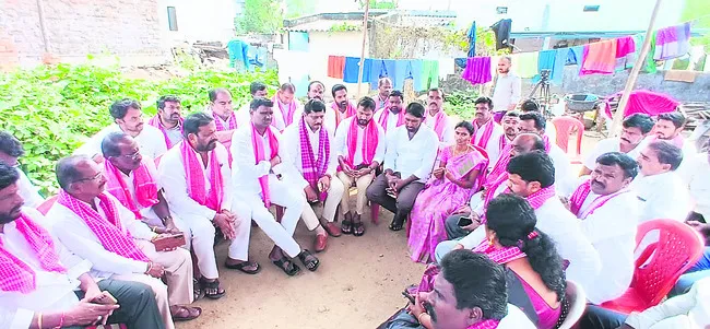 దాడికి పాల్పడిన వారిని కఠినంగా శిక్షించాలి 