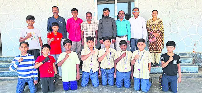 జిల్లాస్థాయి బాక్సింగ్‌   ఎంపిక పోటీలు
