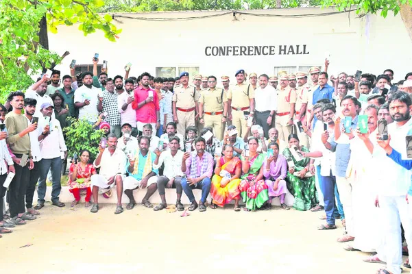 చోరీ చేసిన ఫోన్లతో నేర కార్యకలాపాలు 