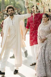 Kartik Aaryan Sister Kritika Wedding And Details Inside9